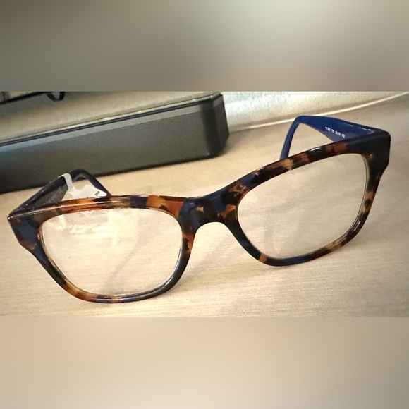 Tory Burch glasses! without a box! 
Can be used for a proscription glasses! NWT - Picture 3 of 7